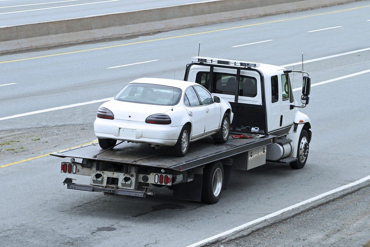 Jak prawidłowo używać pasów transportowych? Praktyczne porady