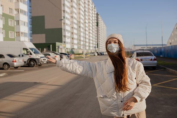 Zalety korzystania z profesjonalnych usług transportowych na przykładzie przewozu na lotnisko